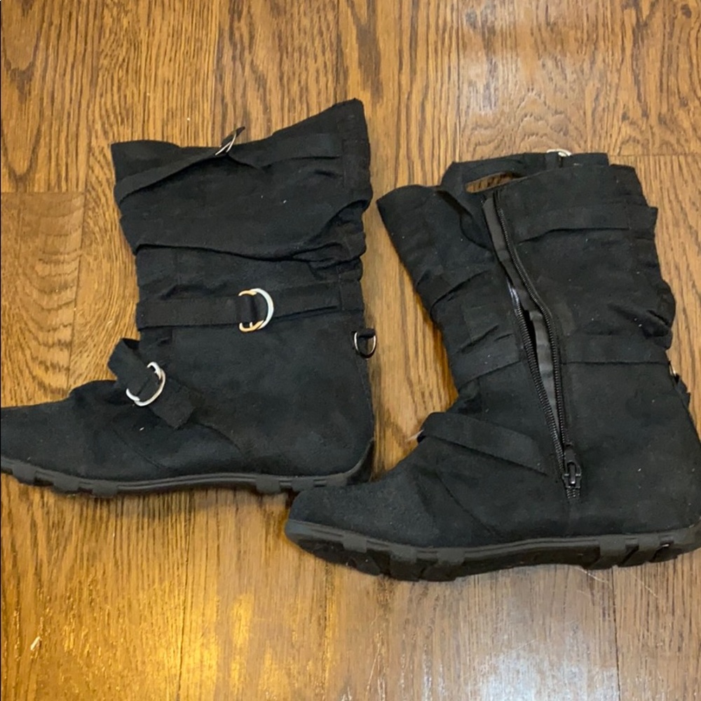 Black dress boots